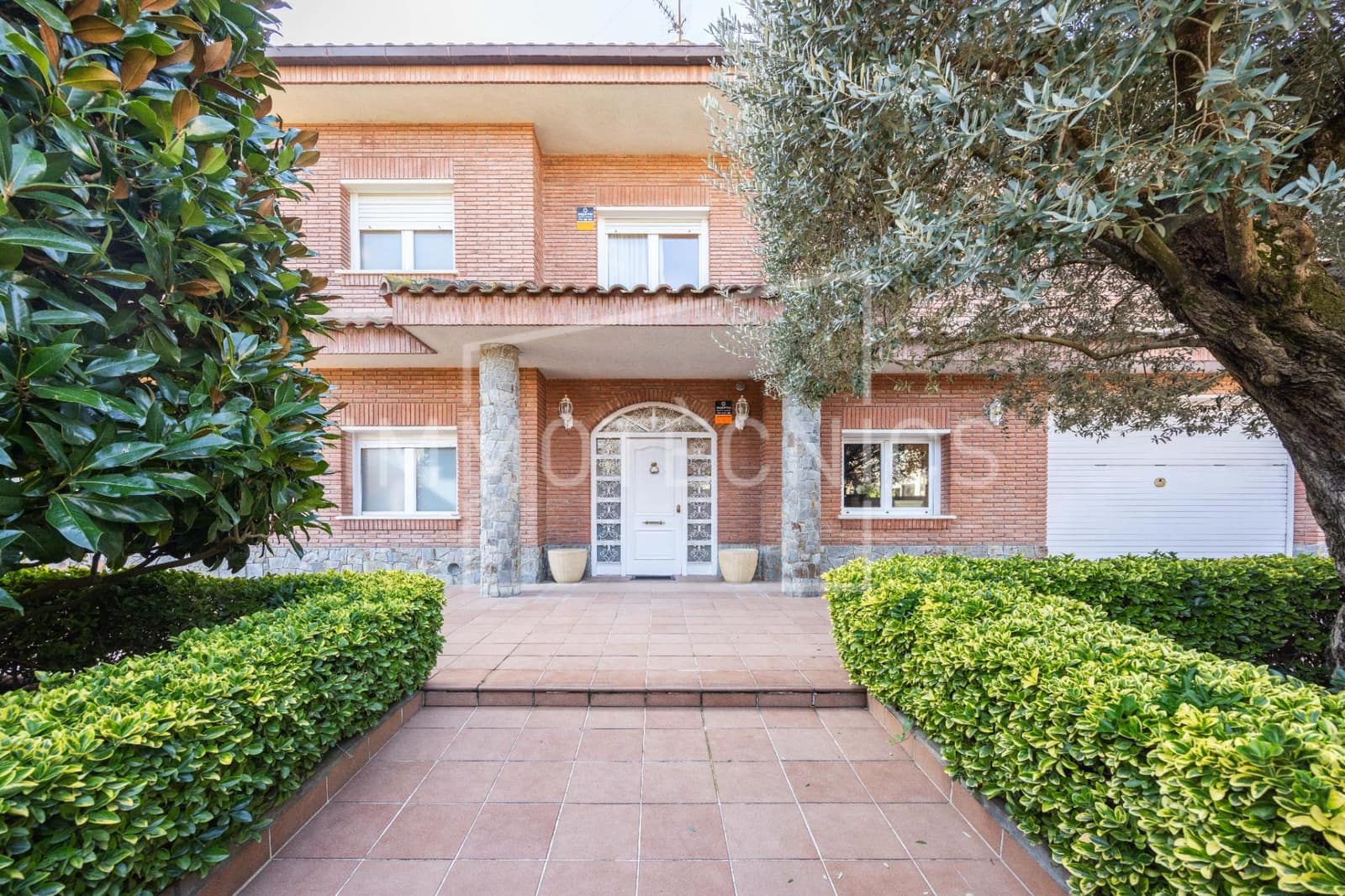 4 bedroom Villa for sale in Cardedeu with pool garage - € 950,000 (Ref: 9602775)