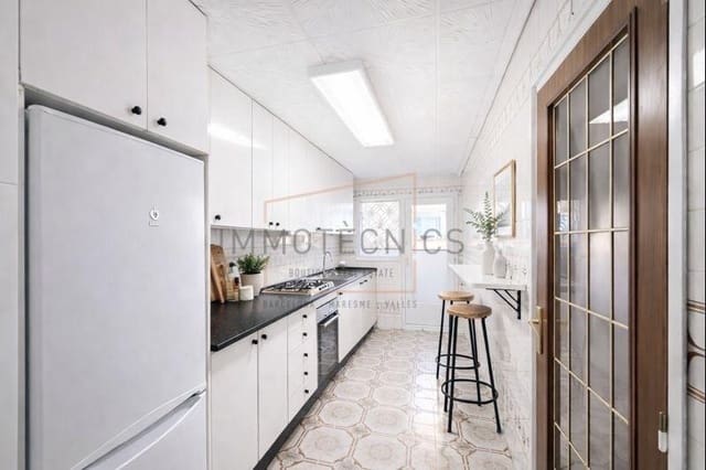 4 chambre Penthouse à vendre à Canet de Mar - 280 000 € (Ref: 9602778)