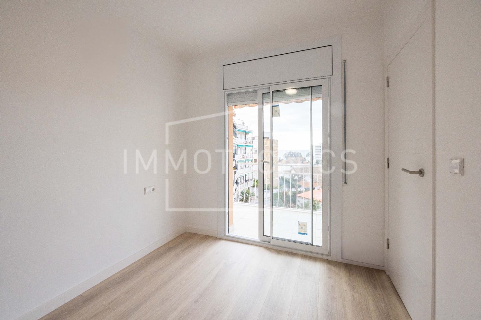 3 bedroom Flat for sale in Caldes d'Estrac - € 288,000 (Ref: 9602779)