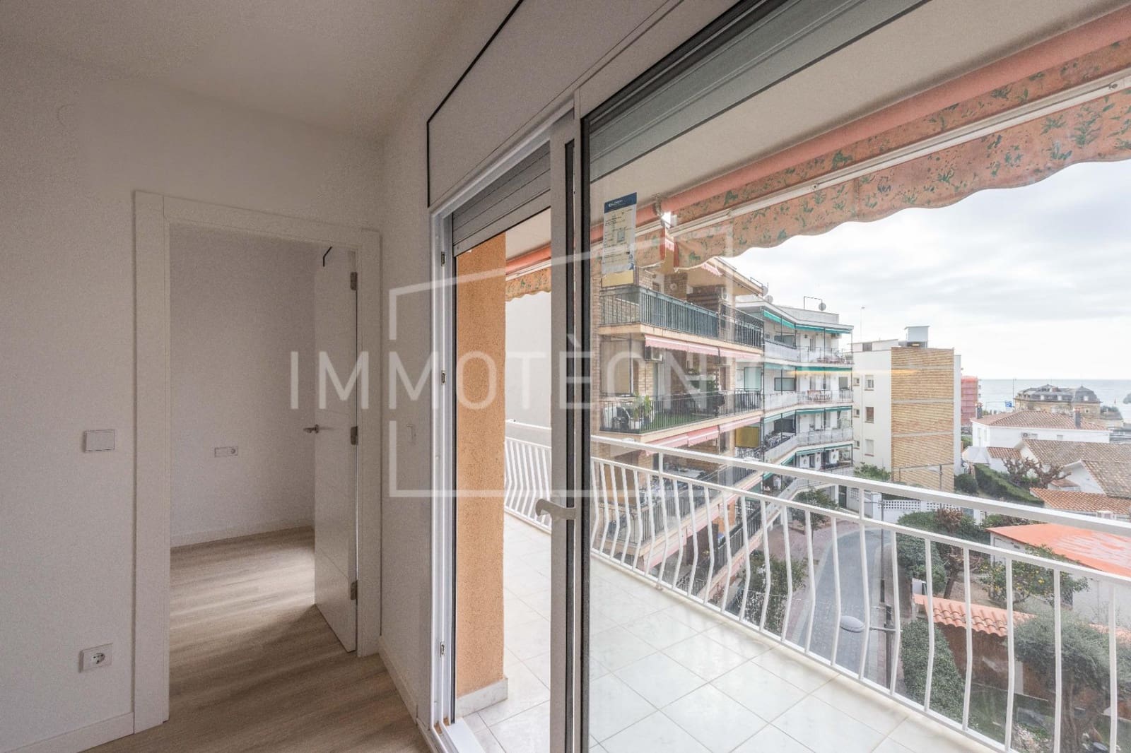 3 bedroom Flat for sale in Caldes d'Estrac - € 288,000 (Ref: 9602779)
