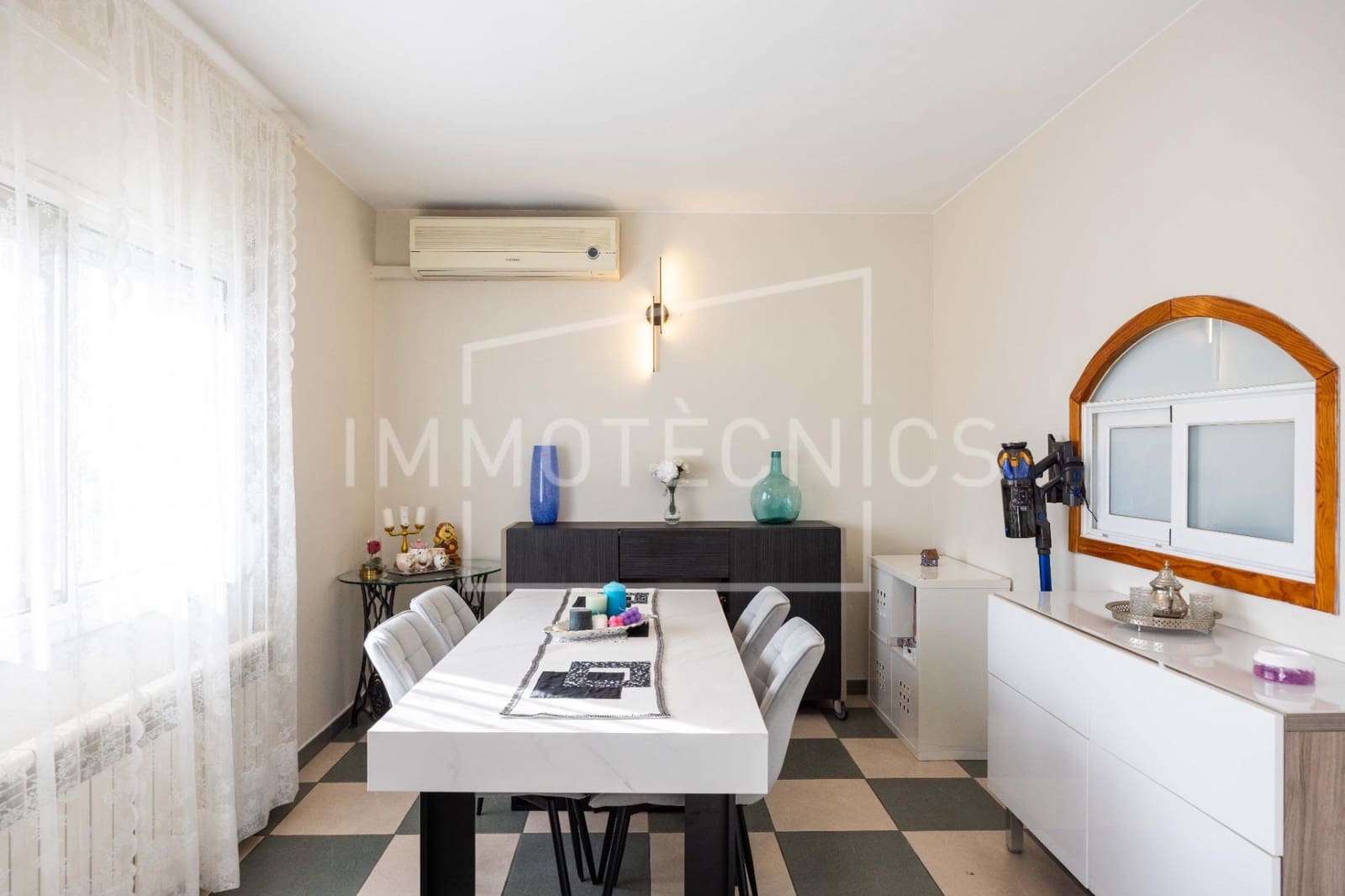 Chalet de 3 habitaciones en Cànoves i Samalús en venta - 420.000 € (Ref: 9602782)