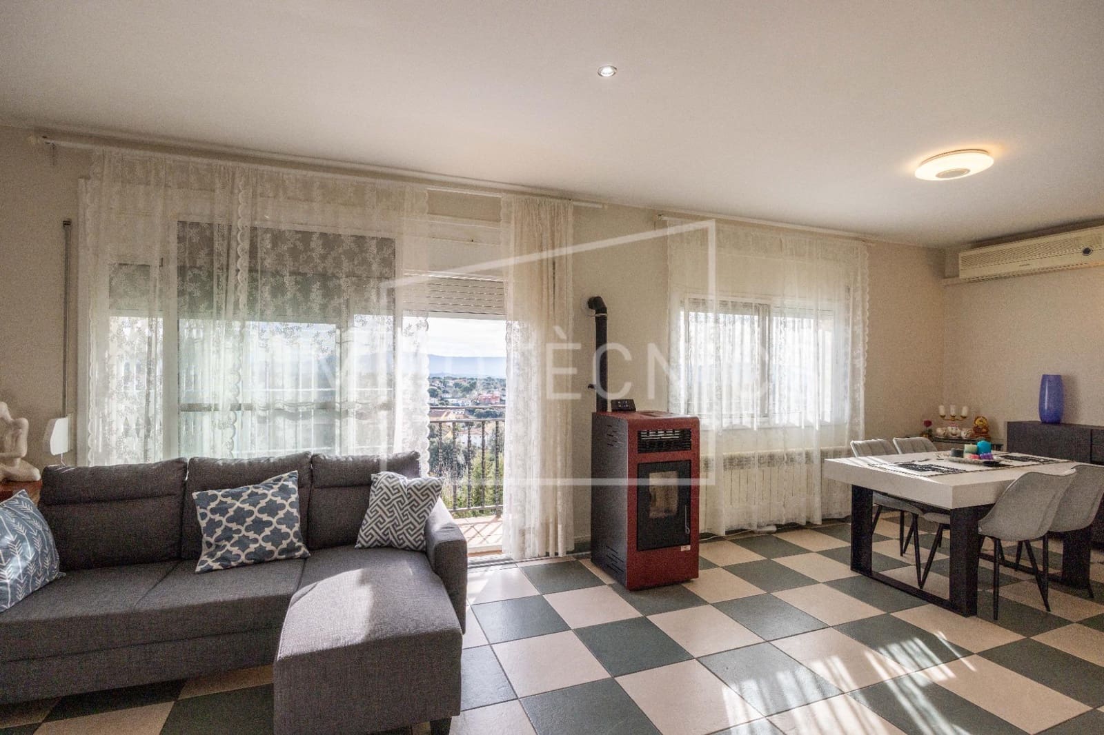 Chalet de 3 habitaciones en Cànoves i Samalús en venta - 420.000 € (Ref: 9602782)