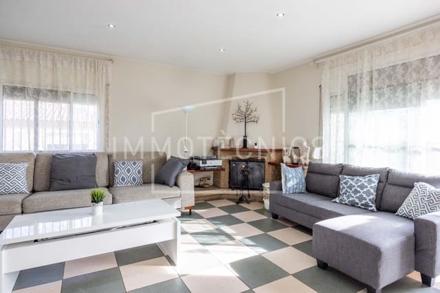 Chalet de 3 habitaciones en Cànoves i Samalús en venta - 420.000 € (Ref: 9602782)