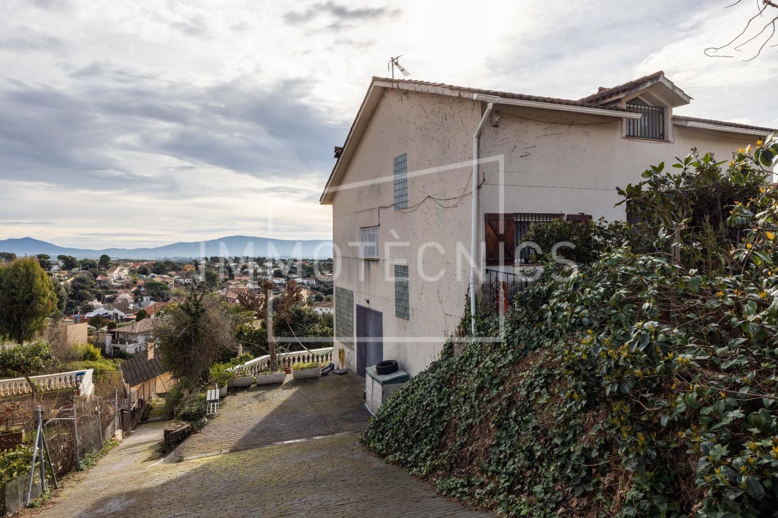 Chalet de 3 habitaciones en Cànoves i Samalús en venta - 420.000 € (Ref: 9602782)