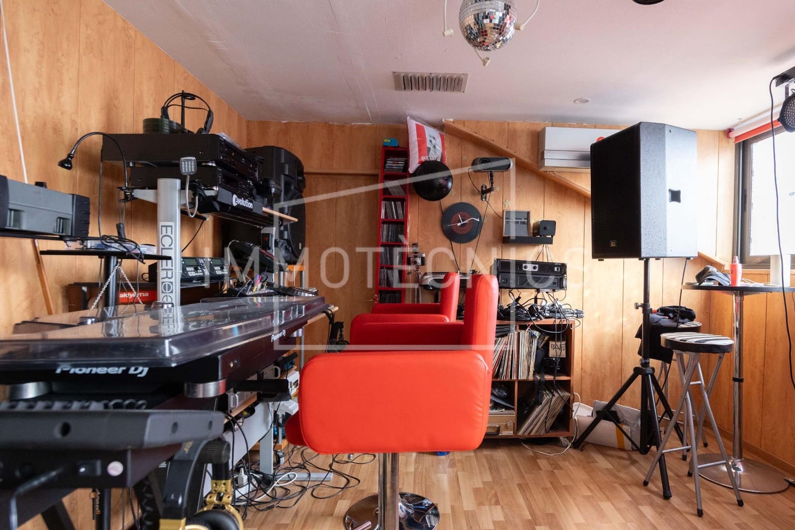 Chalet de 3 habitaciones en Cànoves i Samalús en venta - 420.000 € (Ref: 9602782)