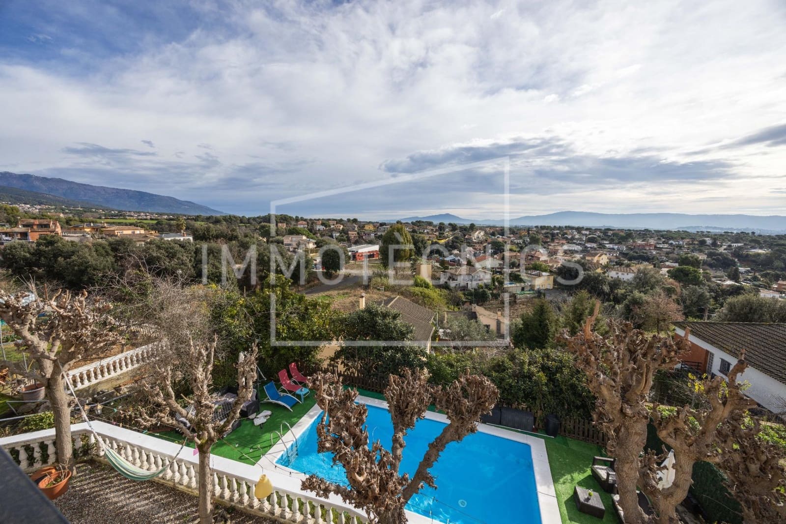 Chalet de 3 habitaciones en Cànoves i Samalús en venta - 420.000 € (Ref: 9602782)