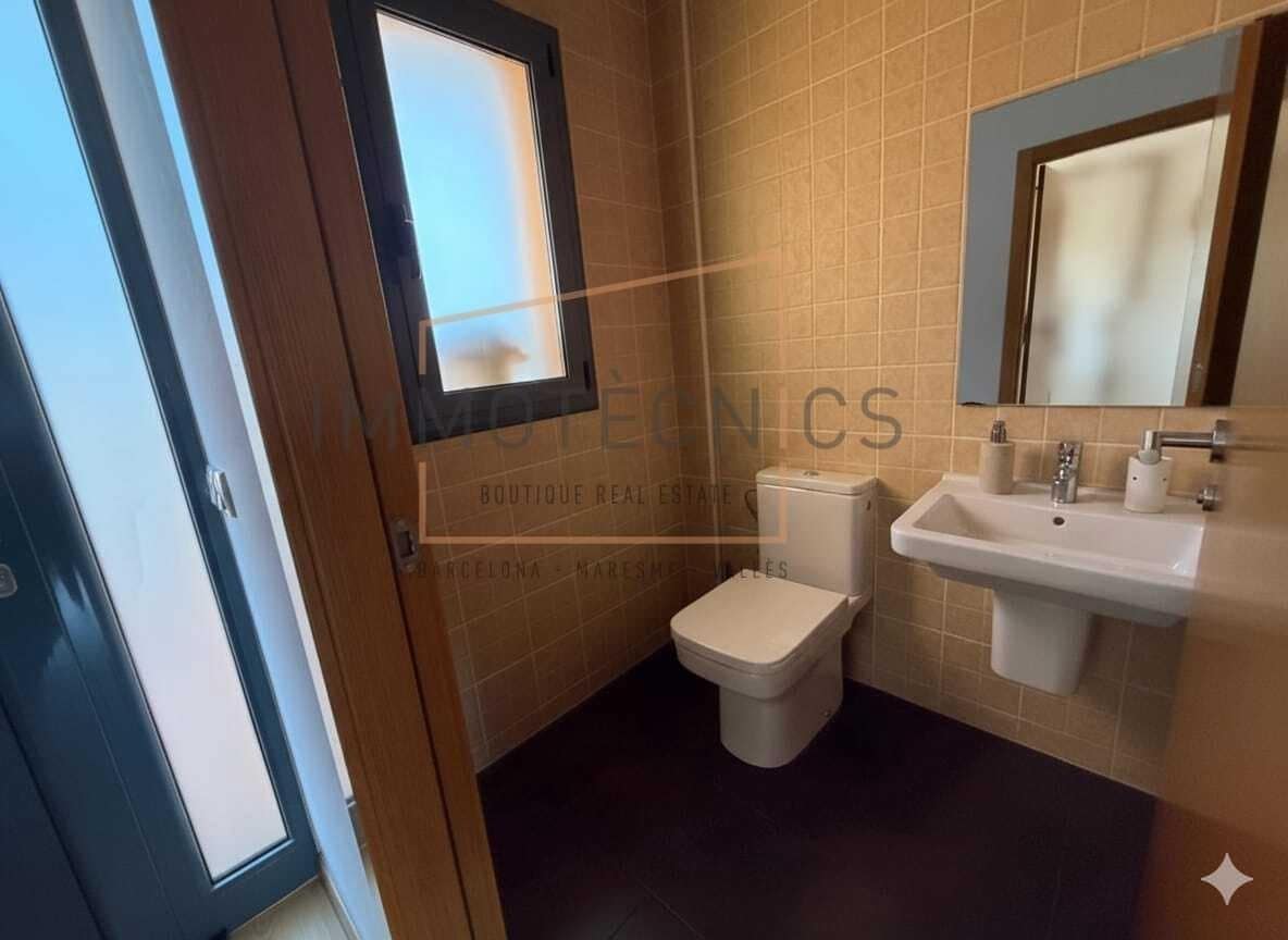 3 bedroom Terraced Villa for sale in Gualba with garage - € 345,000 (Ref: 9608199)