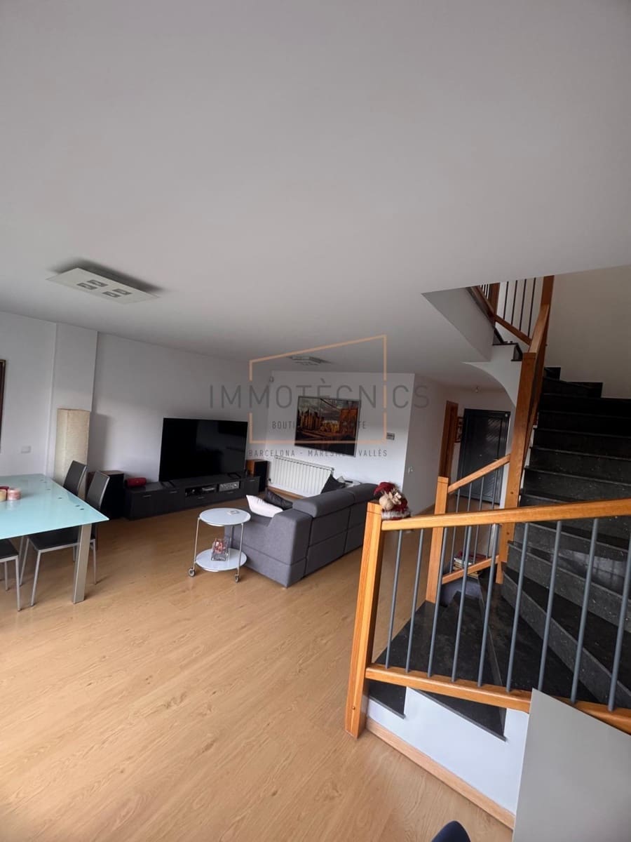 3 bedroom Terraced Villa for sale in Gualba with garage - € 345,000 (Ref: 9608199)