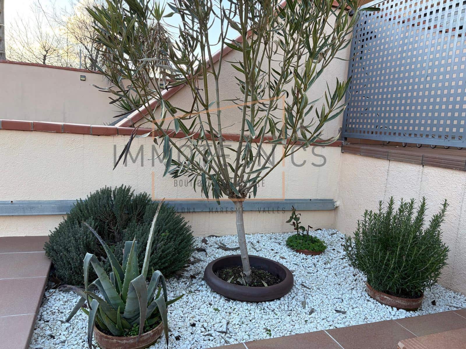 3 bedroom Terraced Villa for sale in Gualba with garage - € 345,000 (Ref: 9608199)