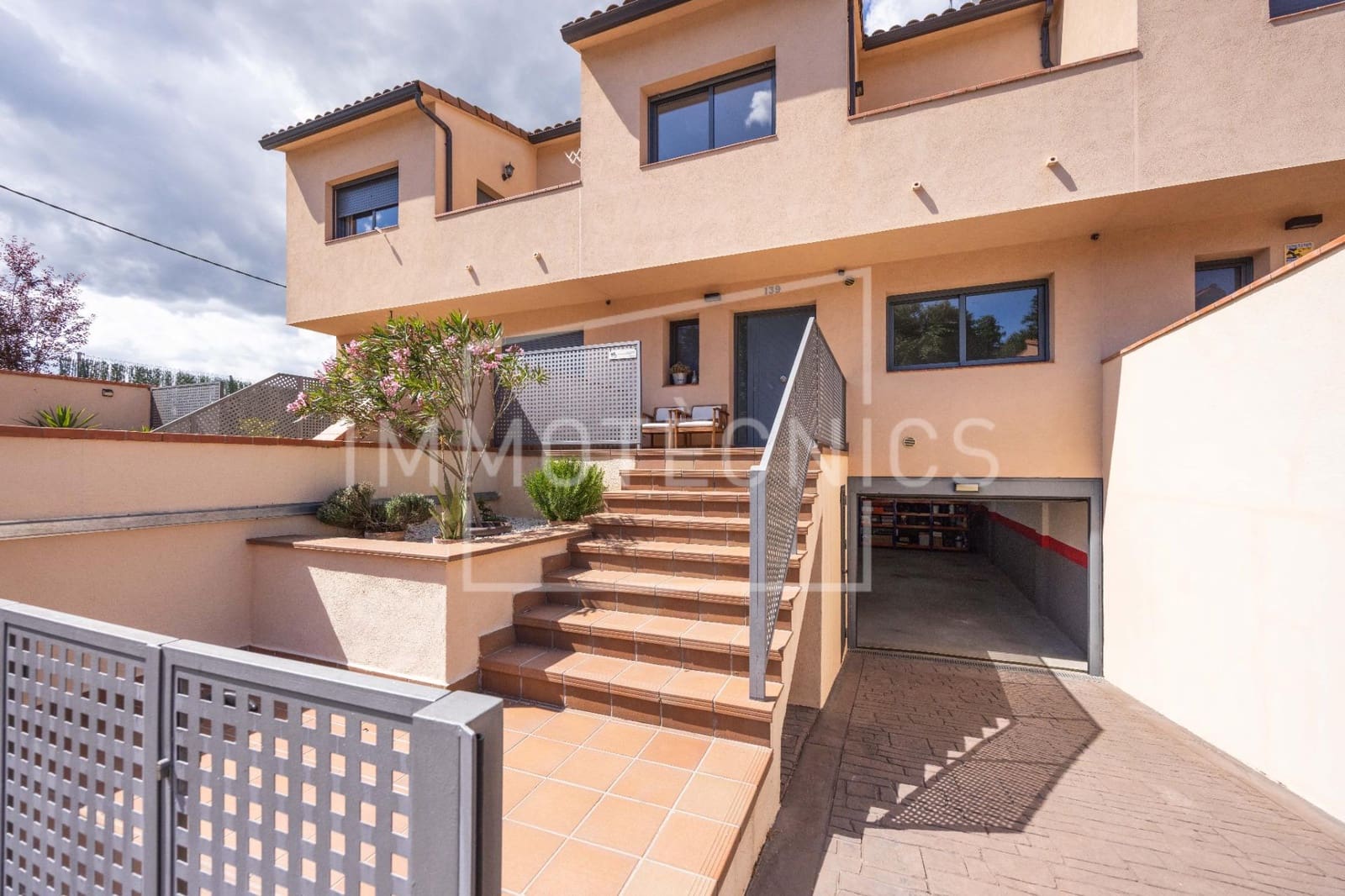 3 bedroom Terraced Villa for sale in Gualba with garage - € 340,000 (Ref: 9608199)