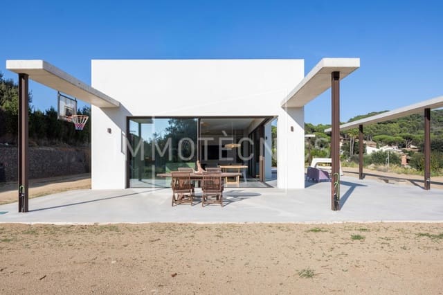 5 sovrum Villa till salu i Vilanova del Vallès med garage - 995 000 € (Ref: 9619443)