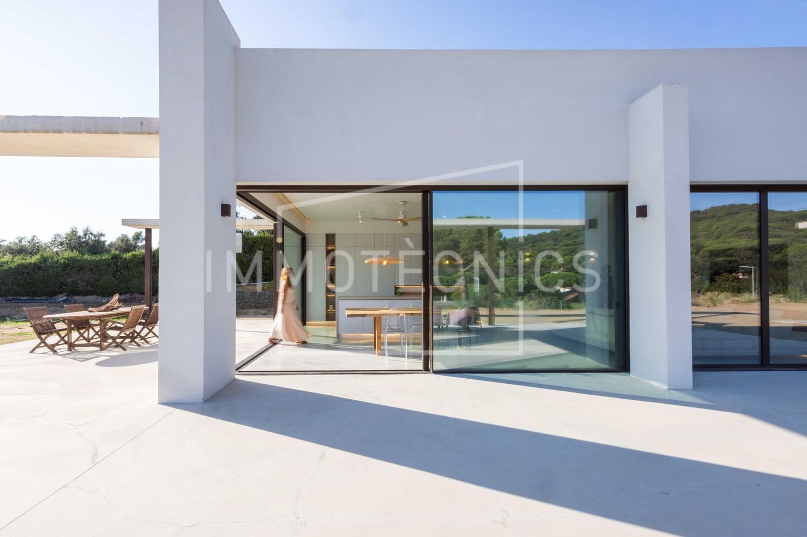 5 bedroom Villa for sale in Vilanova del Valles with garage - € 995,000 (Ref: 9619443)