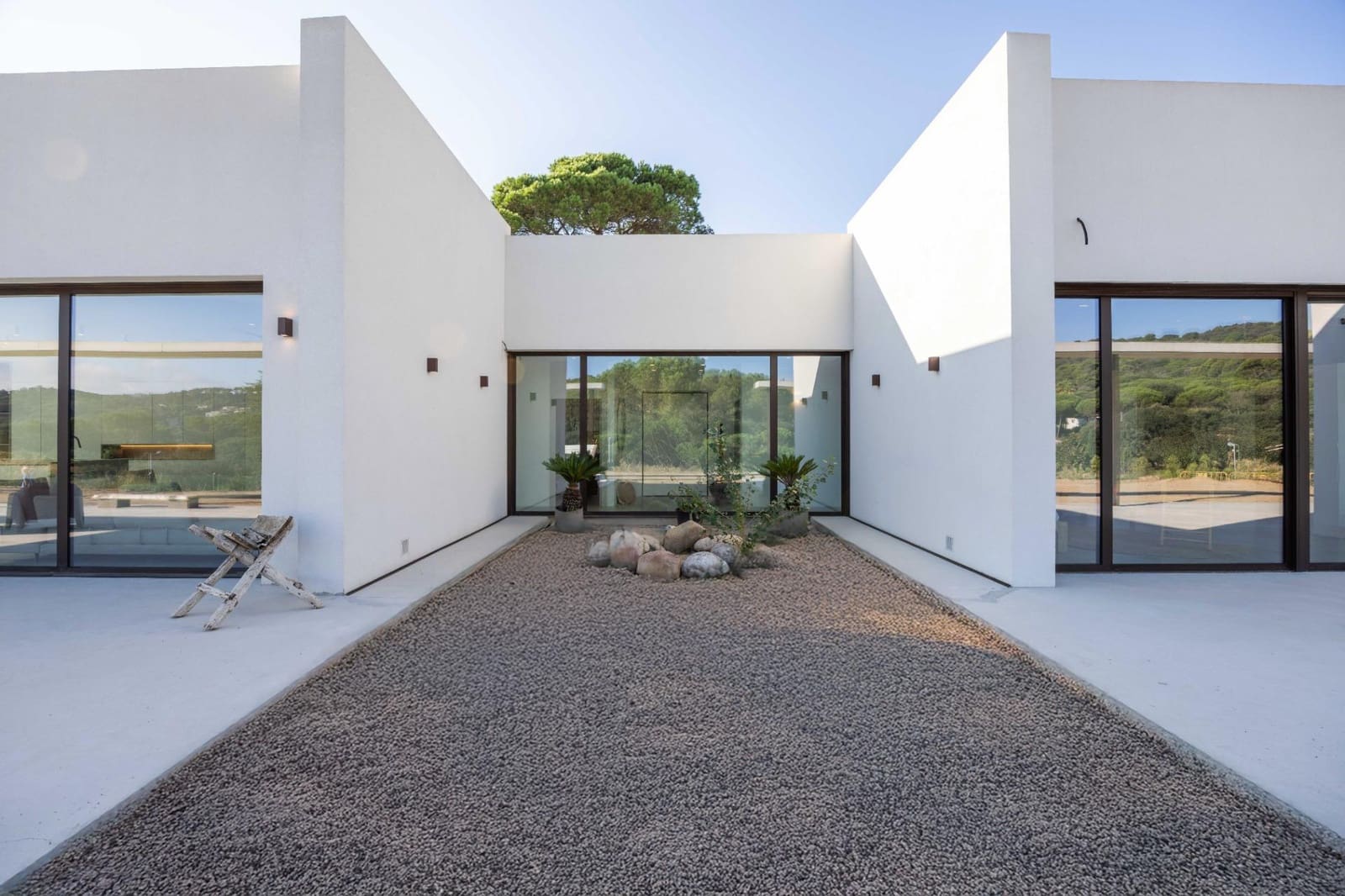 5 bedroom Villa for sale in Vilanova del Valles with garage - € 995,000 (Ref: 9619443)