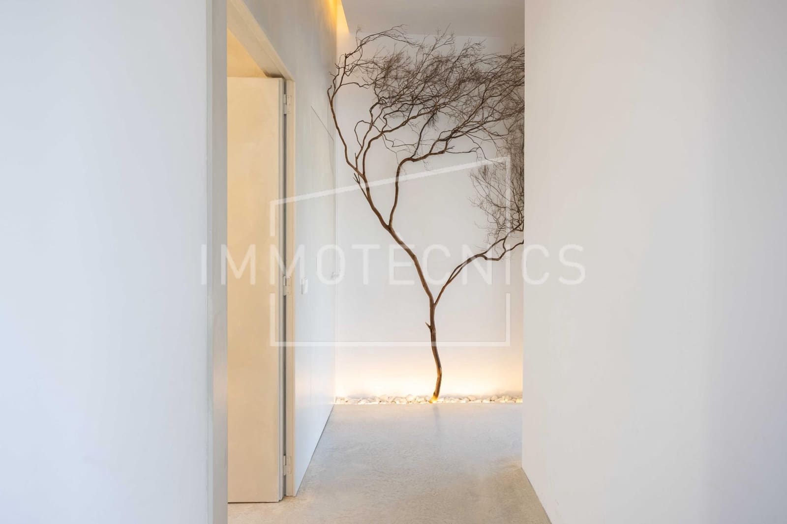 5 bedroom Villa for sale in Vilanova del Valles with garage - € 995,000 (Ref: 9619443)