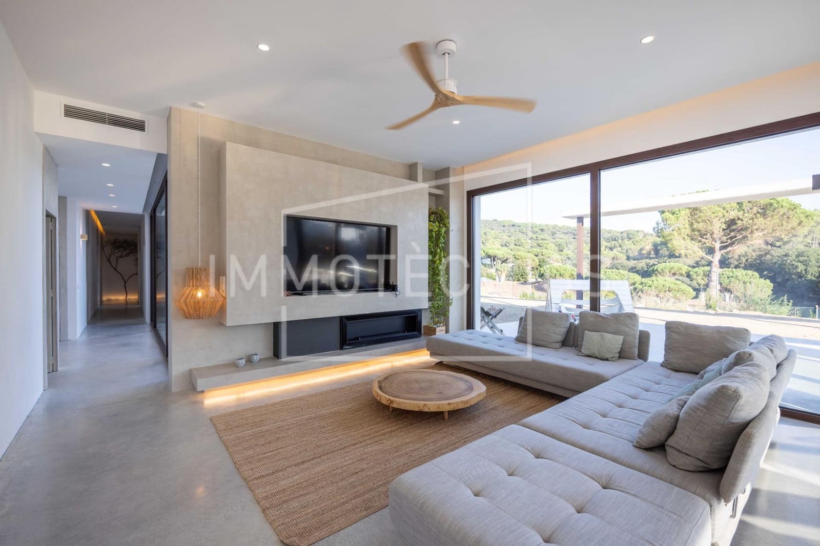 5 bedroom Villa for sale in Vilanova del Valles with garage - € 995,000 (Ref: 9619443)