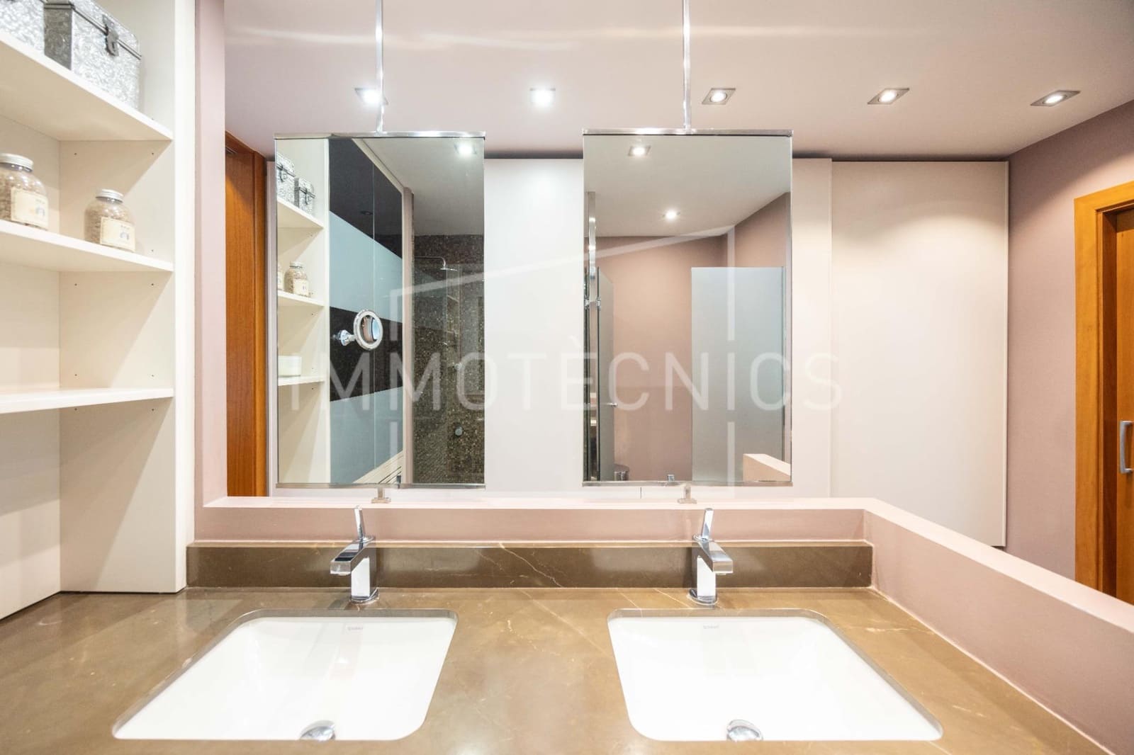 3 sovrum Radhus till salu i Granollers - 830 000 € (Ref: 9645175)