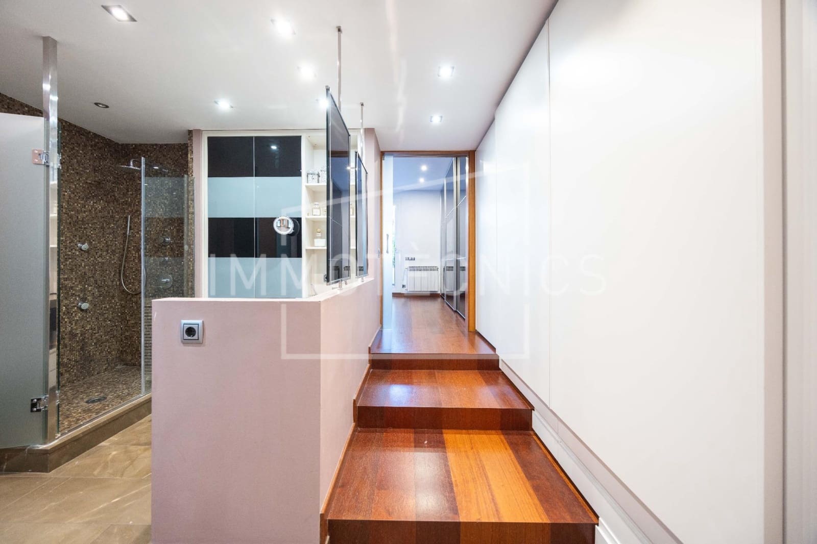 3 sovrum Radhus till salu i Granollers - 830 000 € (Ref: 9645175)