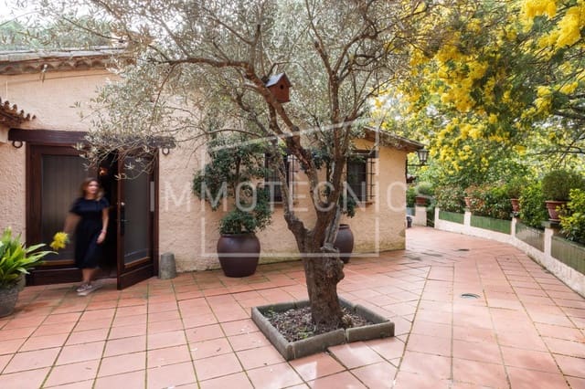 6 Zimmer Finca/Landgut zu verkaufen in Sant Iscle de Vallalta mit Pool Garage - 1.350.000 € (Ref: 9656235)