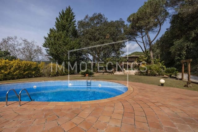 6 Zimmer Finca/Landgut zu verkaufen in Sant Iscle de Vallalta mit Pool Garage - 1.350.000 € (Ref: 9656235)