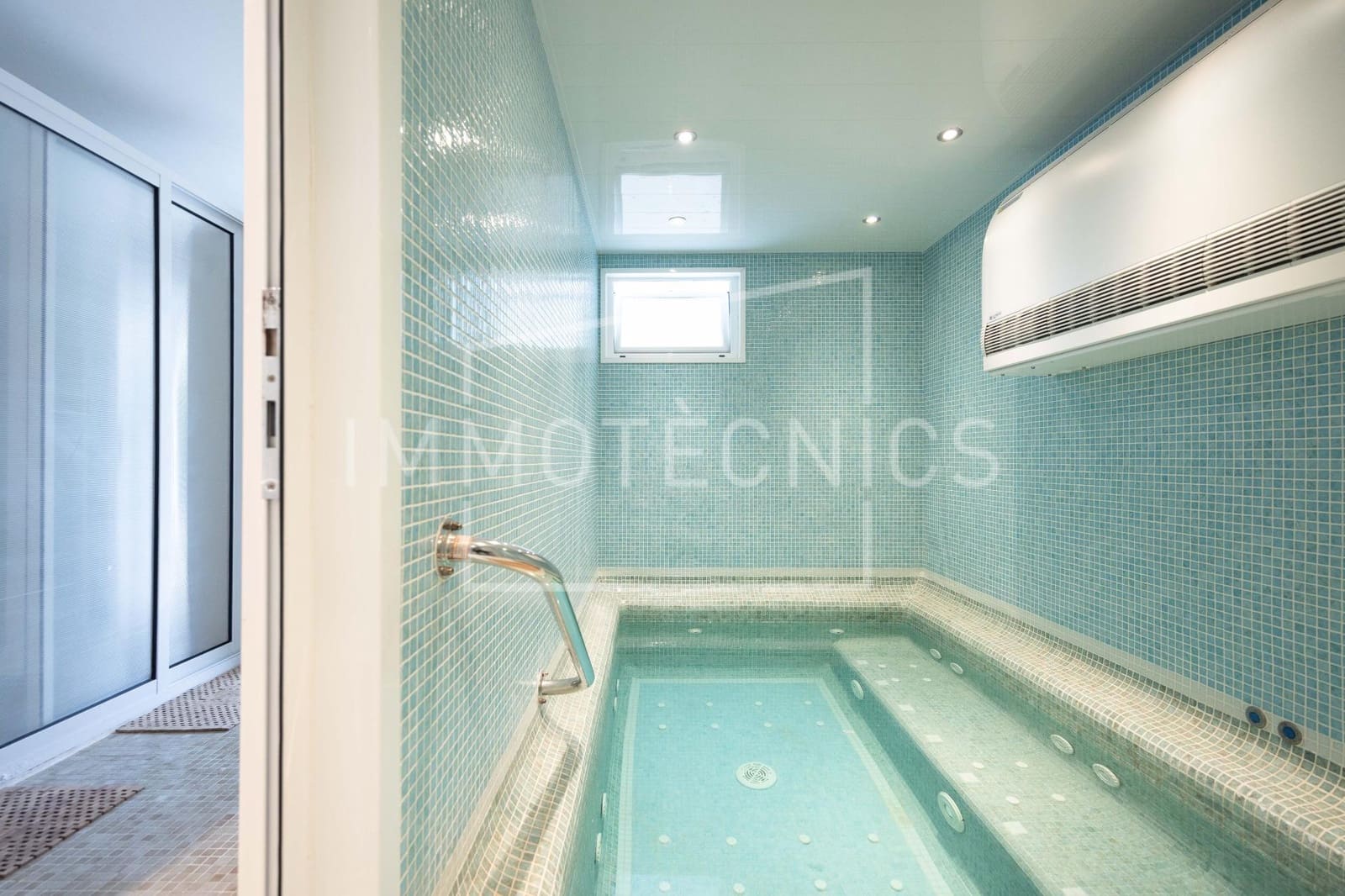 6 bedroom Finca/Country House for sale in Sant Iscle de Vallalta with pool garage - € 1,350,000 (Ref: 9656235)