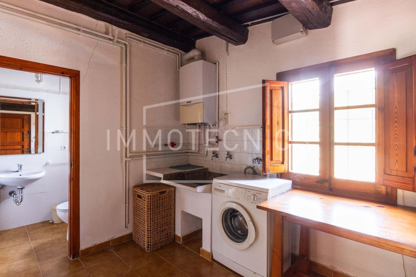 6 bedroom Finca/Country House for sale in Sant Iscle de Vallalta with pool garage - € 1,350,000 (Ref: 9656235)