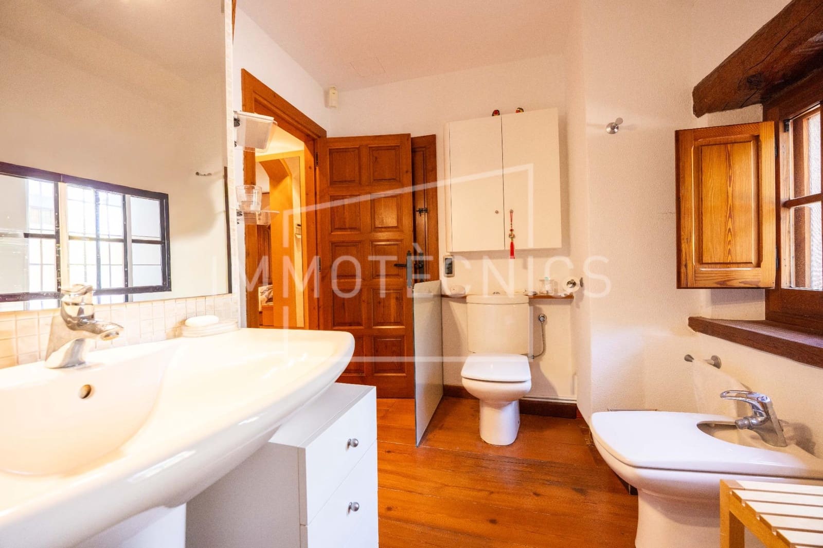 6 bedroom Finca/Country House for sale in Sant Iscle de Vallalta with pool garage - € 1,350,000 (Ref: 9656235)