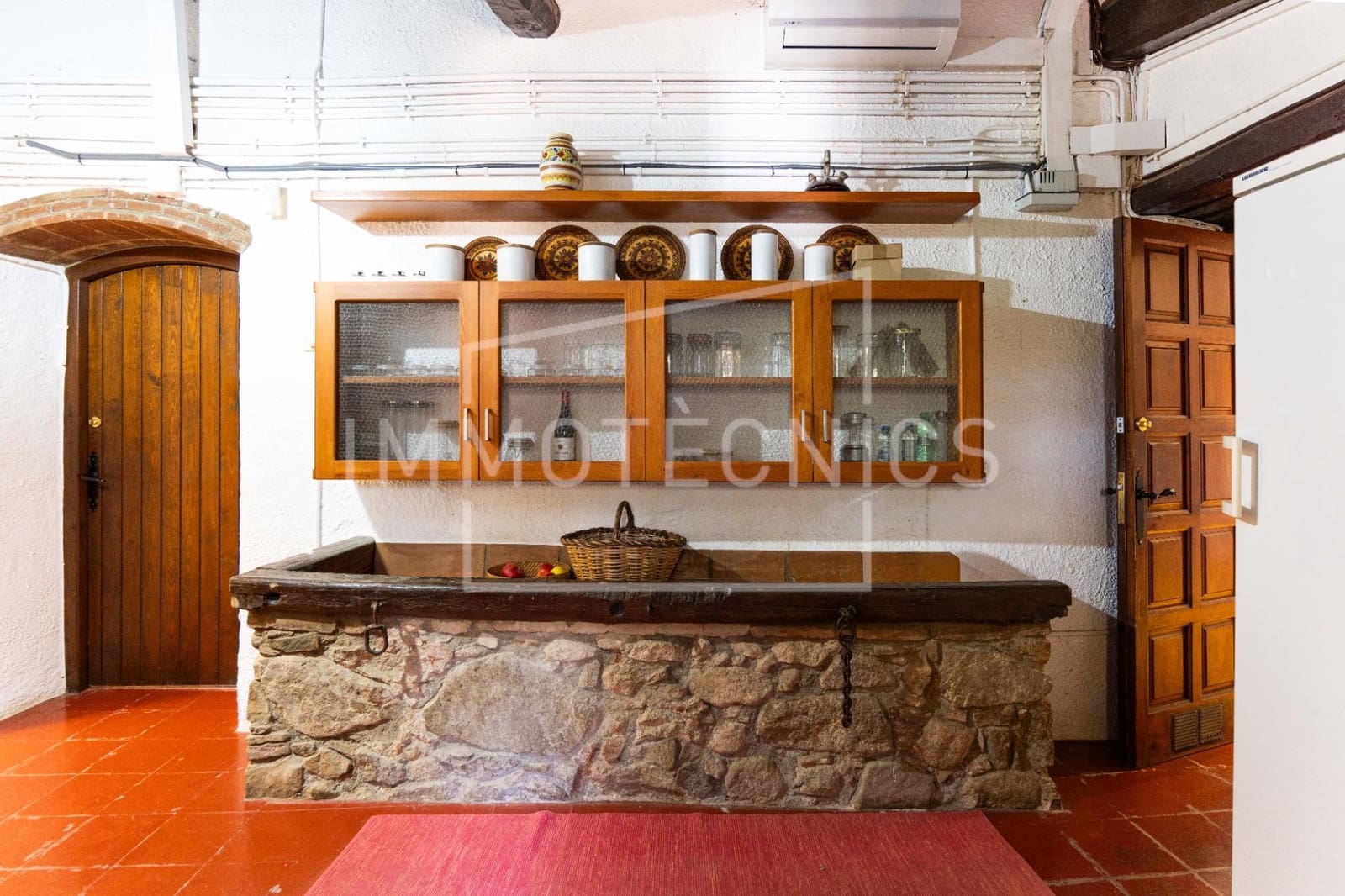 6 bedroom Finca/Country House for sale in Sant Iscle de Vallalta with pool garage - € 1,350,000 (Ref: 9656235)