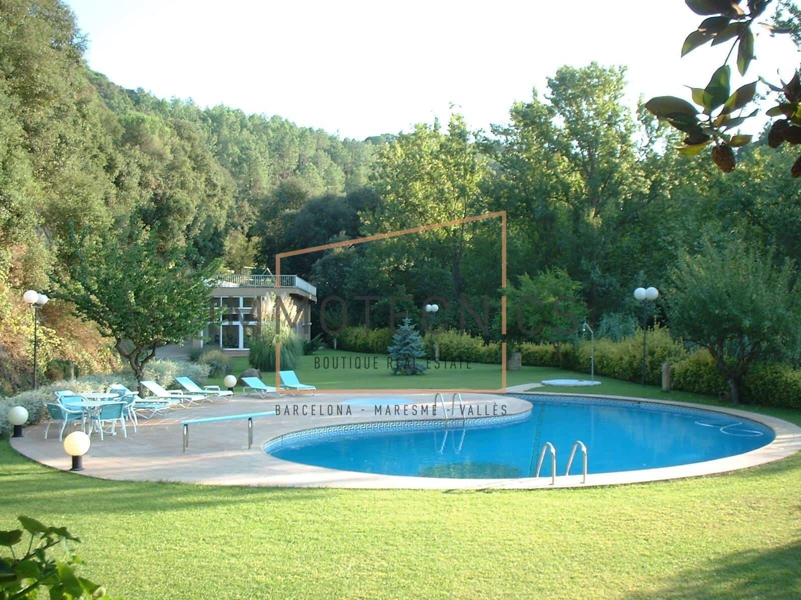 6 bedroom Finca/Country House for sale in Sant Iscle de Vallalta with pool garage - € 1,350,000 (Ref: 9656235)