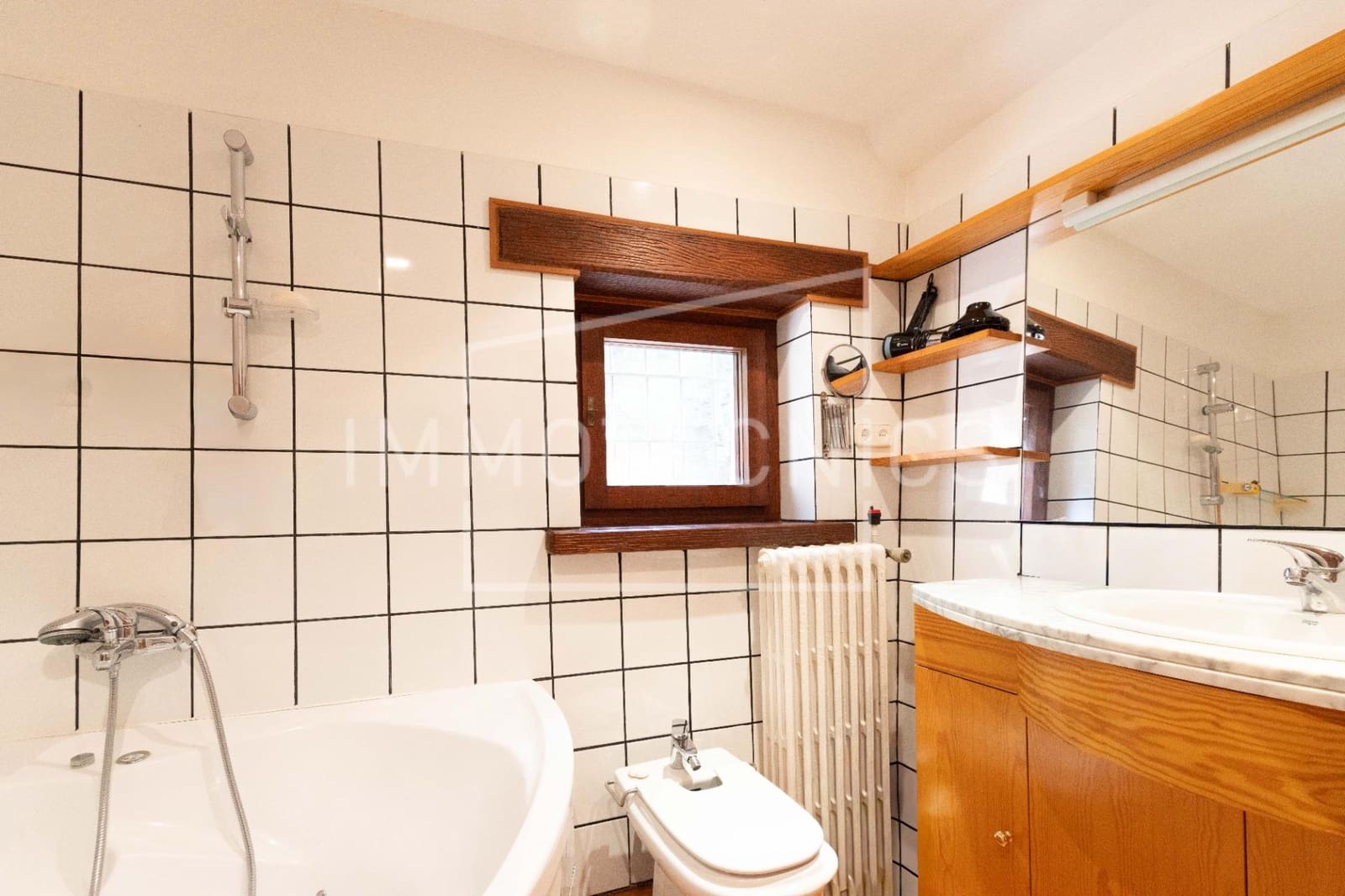 6 sovrum Finca/Hus på landet till salu i Sant Iscle de Vallalta med pool garage - 1 350 000 € (Ref: 9656235)