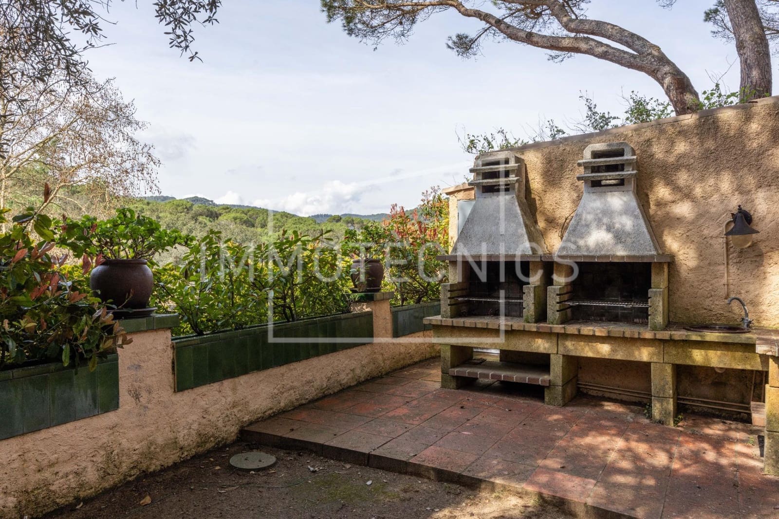 6 sovrum Finca/Hus på landet till salu i Sant Iscle de Vallalta med pool garage - 1 350 000 € (Ref: 9656235)