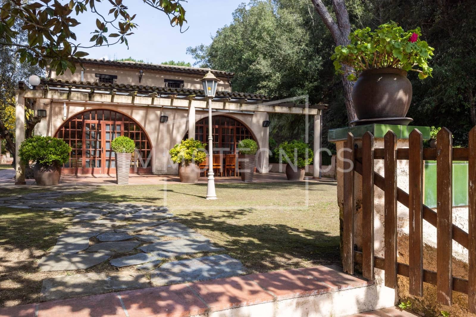 6 sovrum Finca/Hus på landet till salu i Sant Iscle de Vallalta med pool garage - 1 350 000 € (Ref: 9656235)