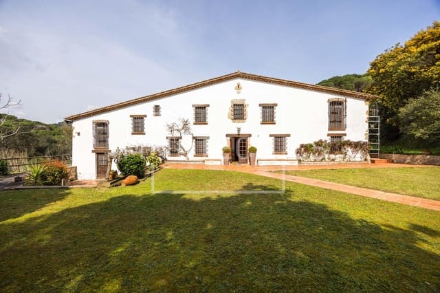 6 chambre Finca/Maison de Campagne à vendre à Sant Iscle de Vallalta avec piscine garage - 1 350 000 € (Ref: 9656235)
