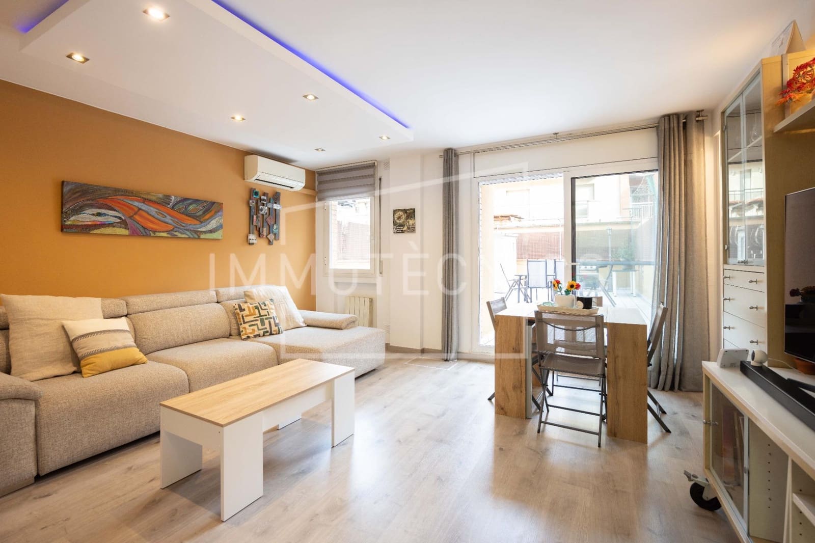 2 bedroom Flat for sale in Granollers with garage - € 265,000 (Ref: 9666726)