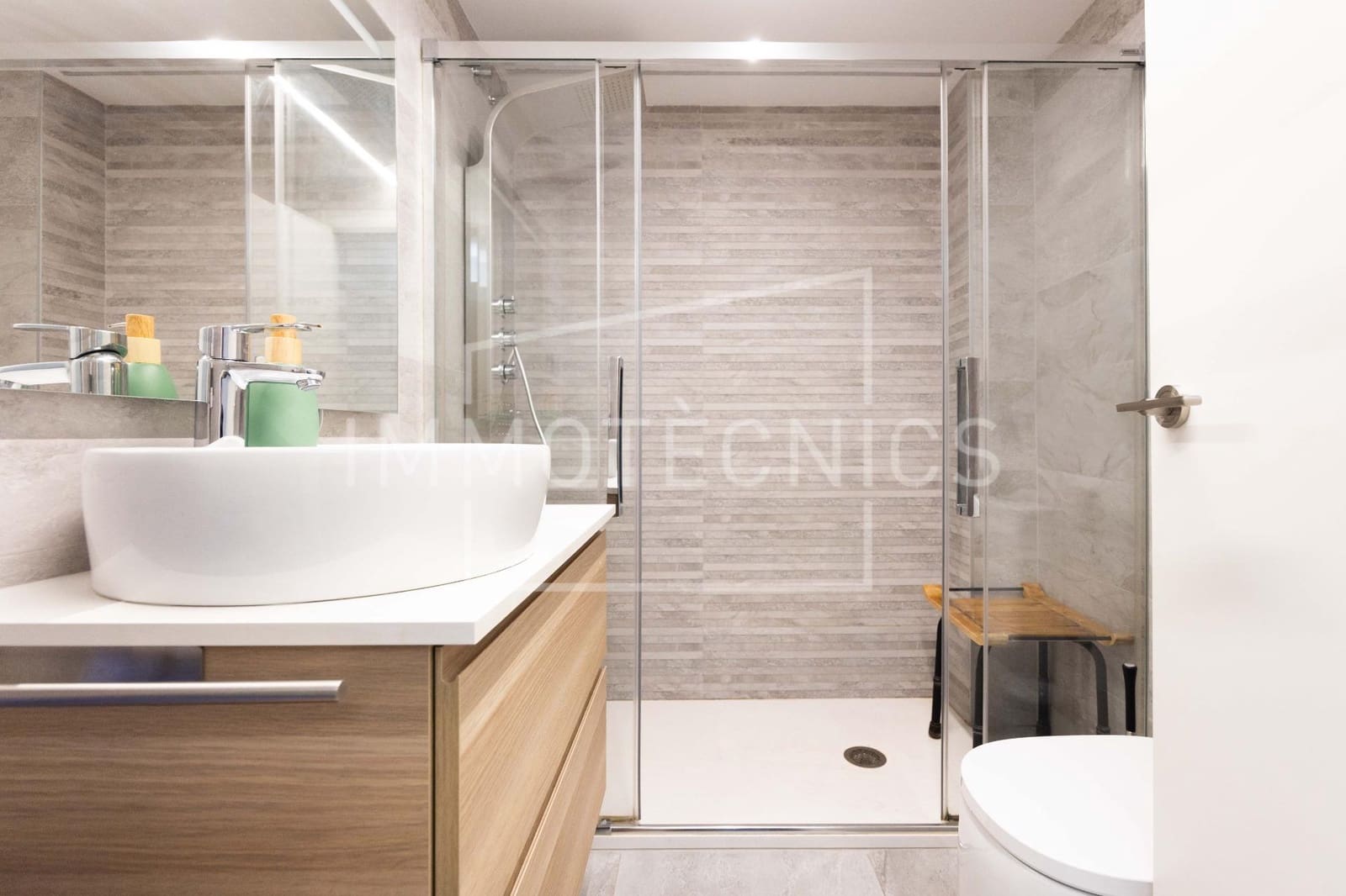 2 bedroom Flat for sale in Granollers with garage - € 265,000 (Ref: 9666726)