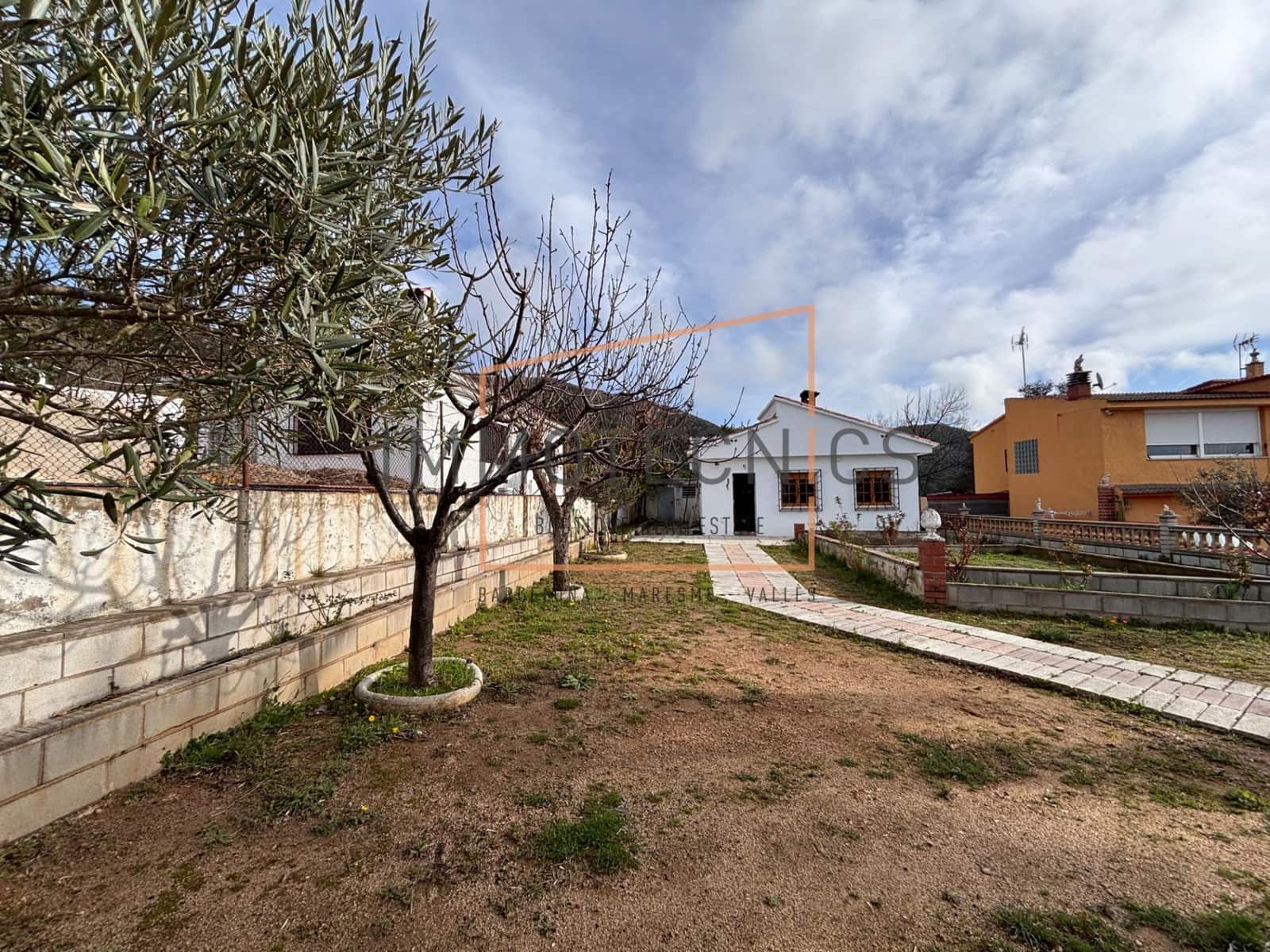 2 slaapkamer Finca/Landhuis te koop in Sant Iscle de Vallalta - € 230.000 (Ref: 9670857)