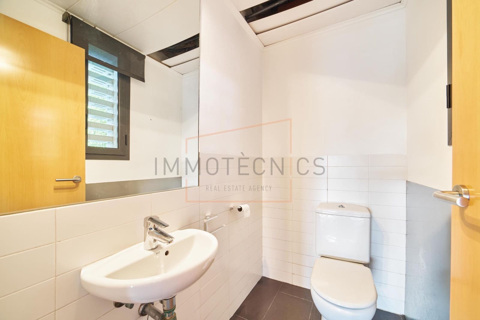 4 soverom Villa til leie i Canovelles med svømmebasseng garasje - € 2 660 (Ref: 9695475)