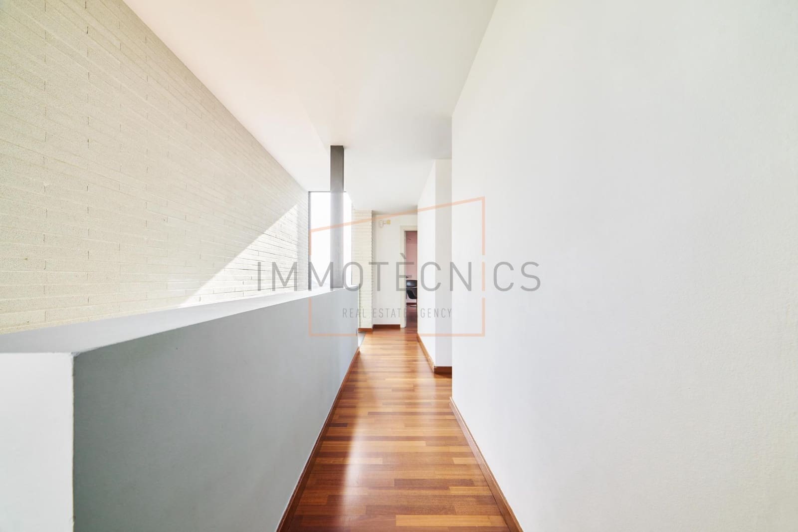 4 soverom Villa til leie i Canovelles med svømmebasseng garasje - € 2 660 (Ref: 9695475)