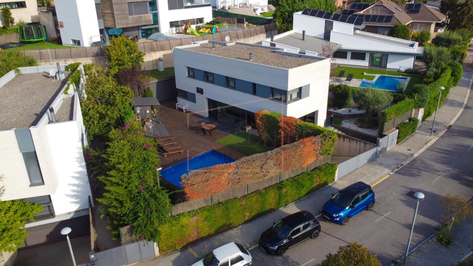 4 soverom Villa til leie i Canovelles med svømmebasseng garasje - € 2 660 (Ref: 9695475)