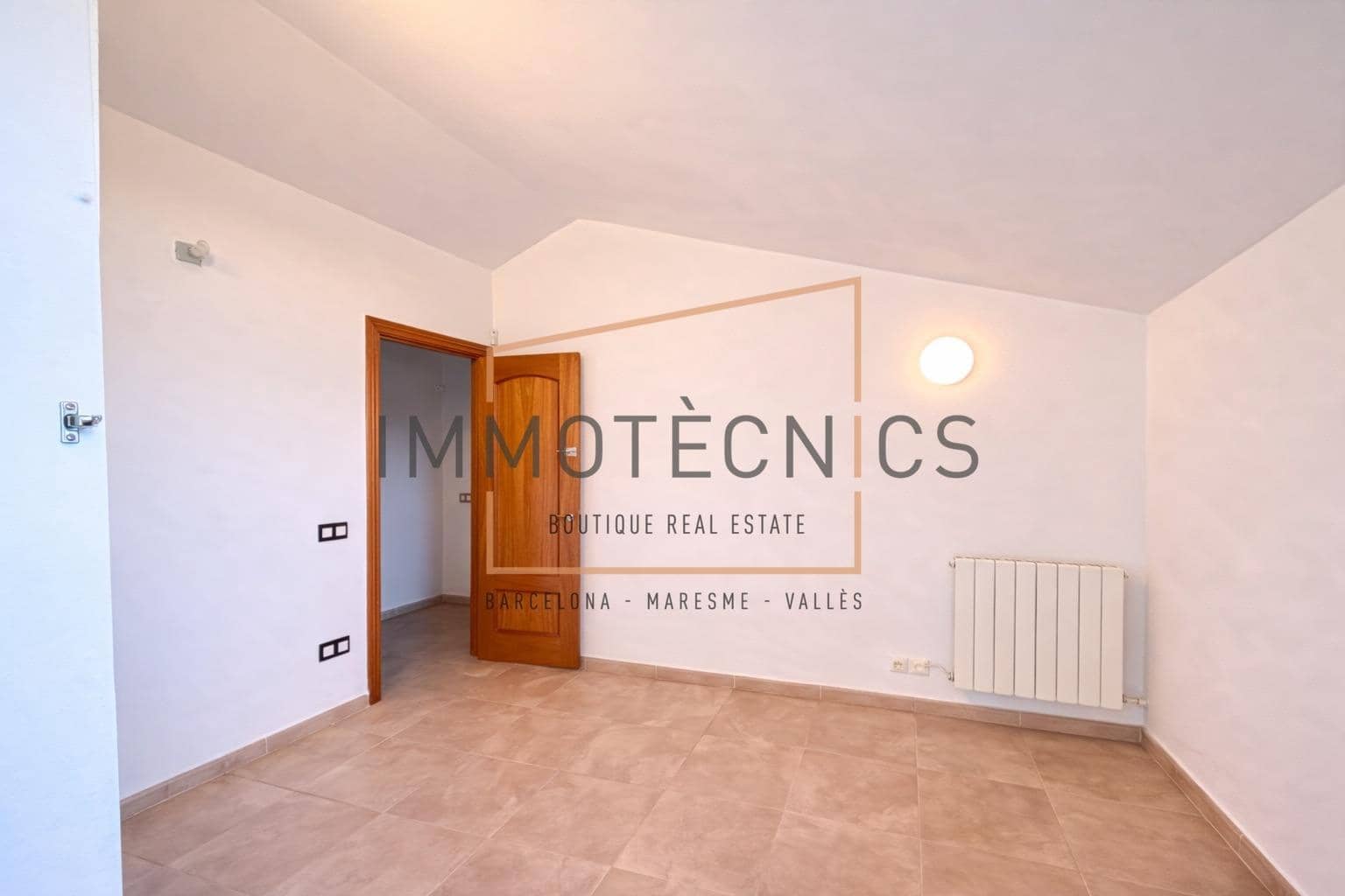 4 bedroom Penthouse for sale in Tordera - € 180,000 (Ref: 9720121)