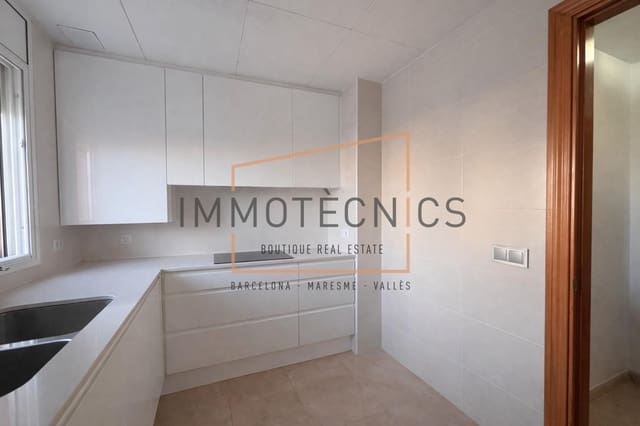 4 bedroom Penthouse for sale in Tordera - € 180,000 (Ref: 9720121)