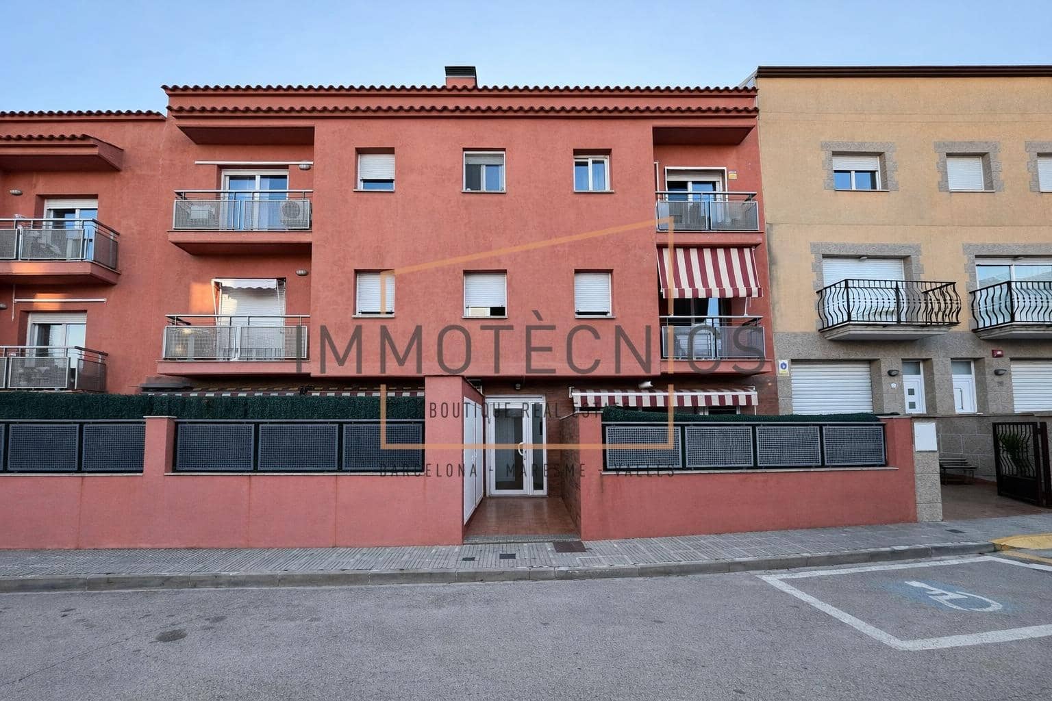 4 bedroom Penthouse for sale in Tordera - € 180,000 (Ref: 9720121)