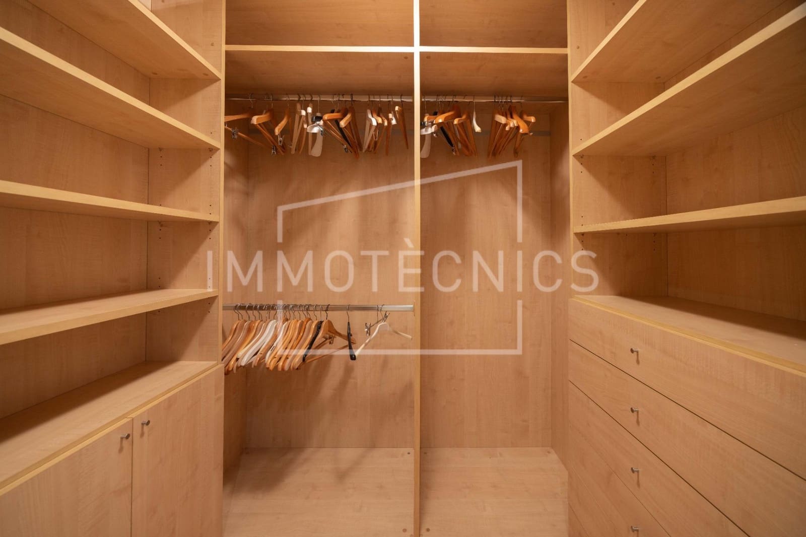 3 bedroom Flat for sale in Granollers - € 420,000 (Ref: 9726768)