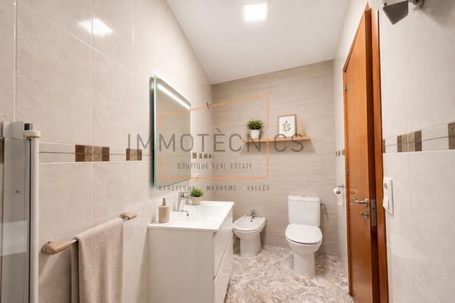 2 soveværelse Lejlighed til salg i Canet de Mar - € 290.000 (Ref: 9726769)