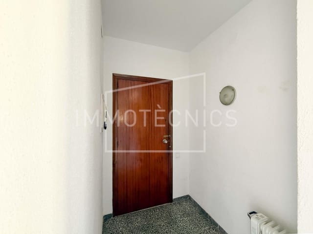 4 slaapkamer Flat te koop in Caldes d'Estrac met zwembad - € 320.000 (Ref: 9759120)