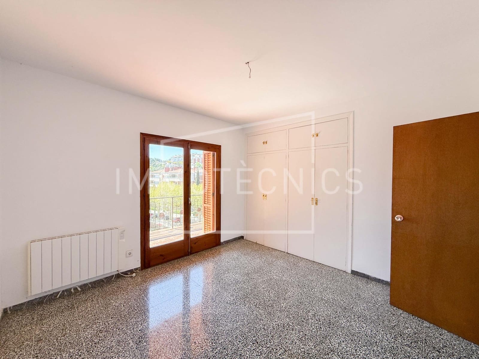 4 slaapkamer Flat te koop in Caldes d'Estrac met zwembad - € 320.000 (Ref: 9759120)