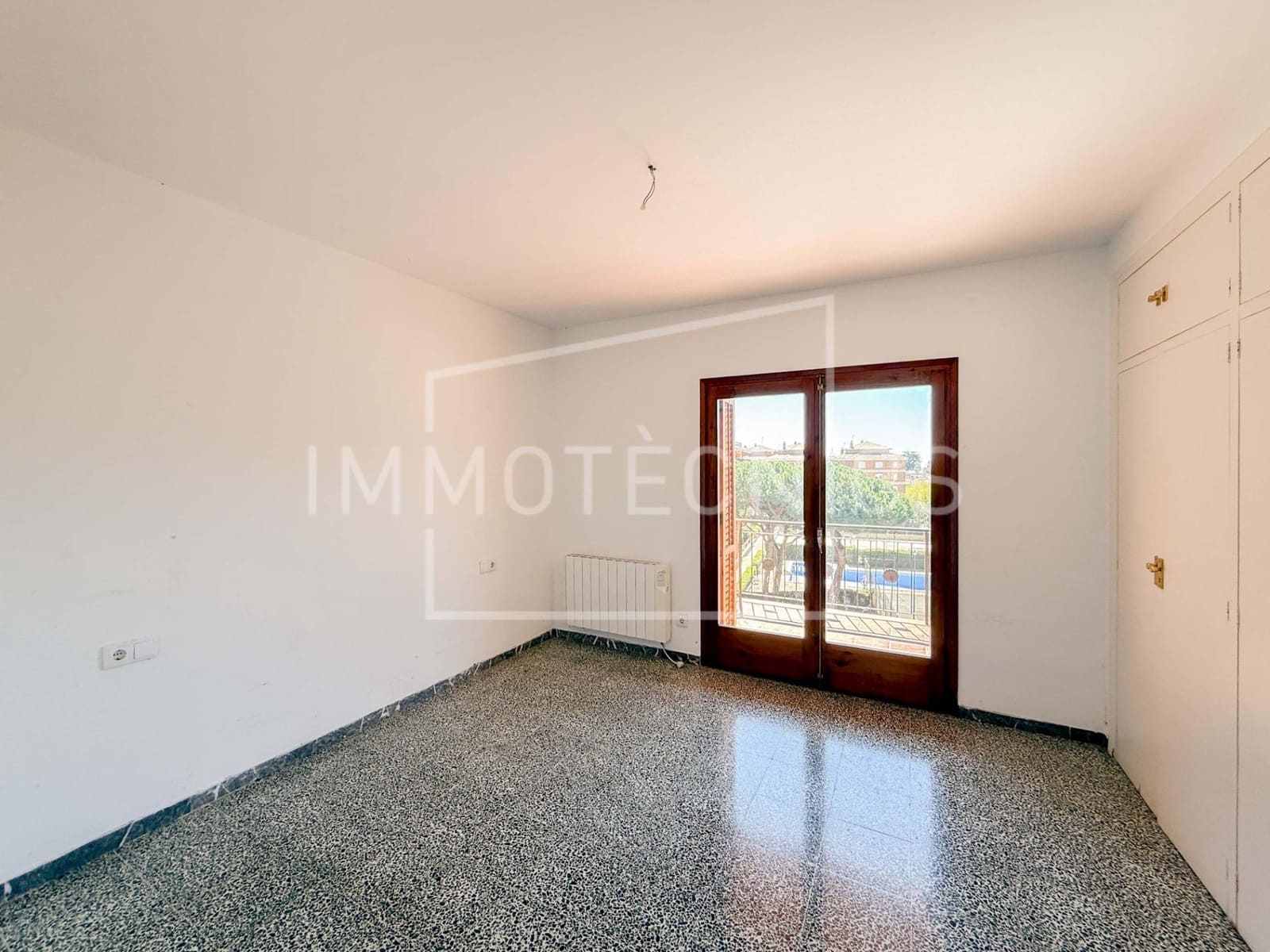 4 slaapkamer Flat te koop in Caldes d'Estrac met zwembad - € 320.000 (Ref: 9759120)