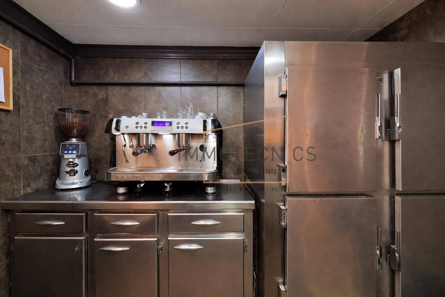 Empresa para arrendar em Canet de Mar - 1 500 € (Ref: 9759121)