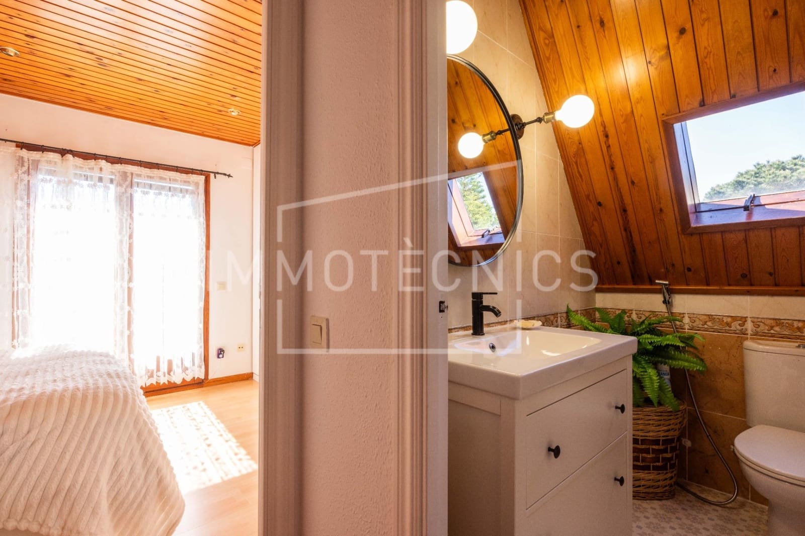 3 makuuhuone Huvila myytävänä paikassa Sant Cebria de Vallalta mukana 
autotalli - 325 000 € (Ref: 9780712)