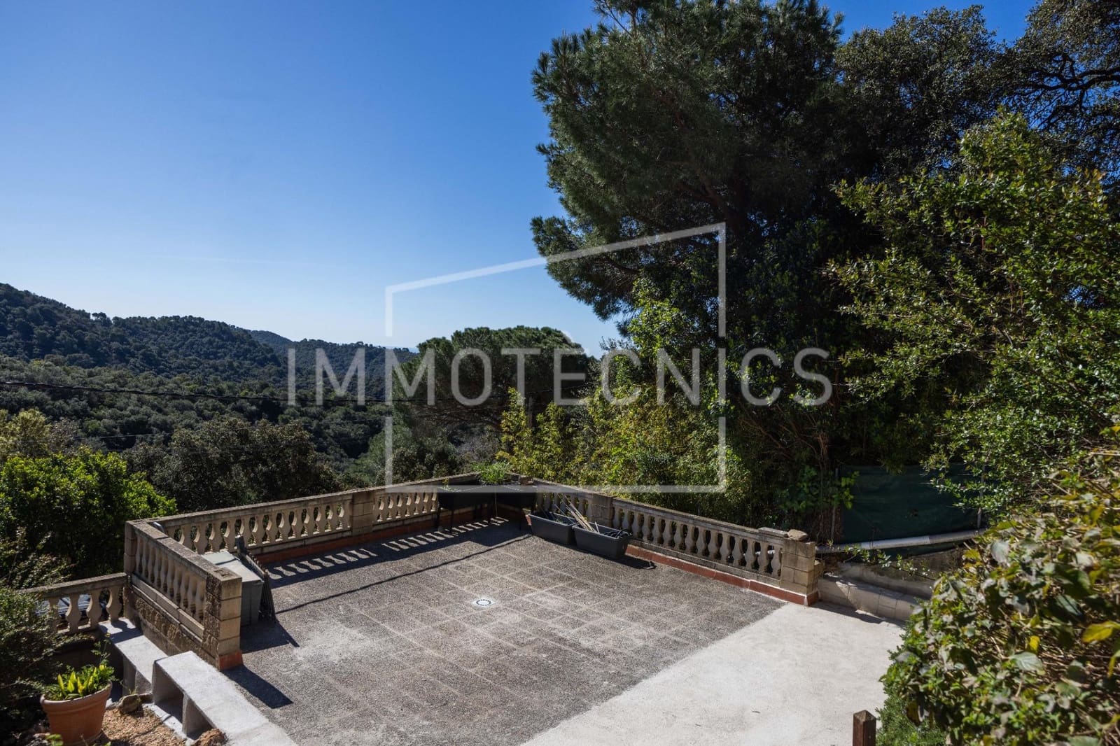 3 makuuhuone Huvila myytävänä paikassa Sant Cebria de Vallalta mukana 
autotalli - 325 000 € (Ref: 9780712)