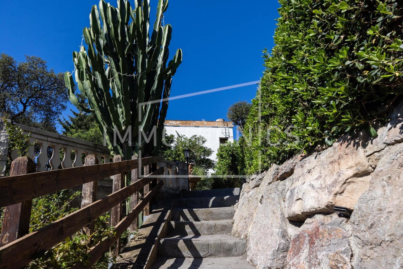 3 makuuhuone Huvila myytävänä paikassa Sant Cebria de Vallalta mukana 
autotalli - 325 000 € (Ref: 9780712)